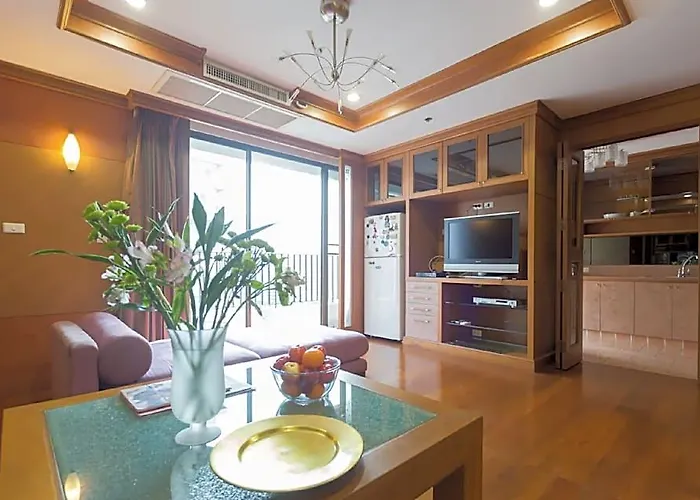Thong Lo Cozy Haven: Charming 60 Sqm ホテル バンコク都